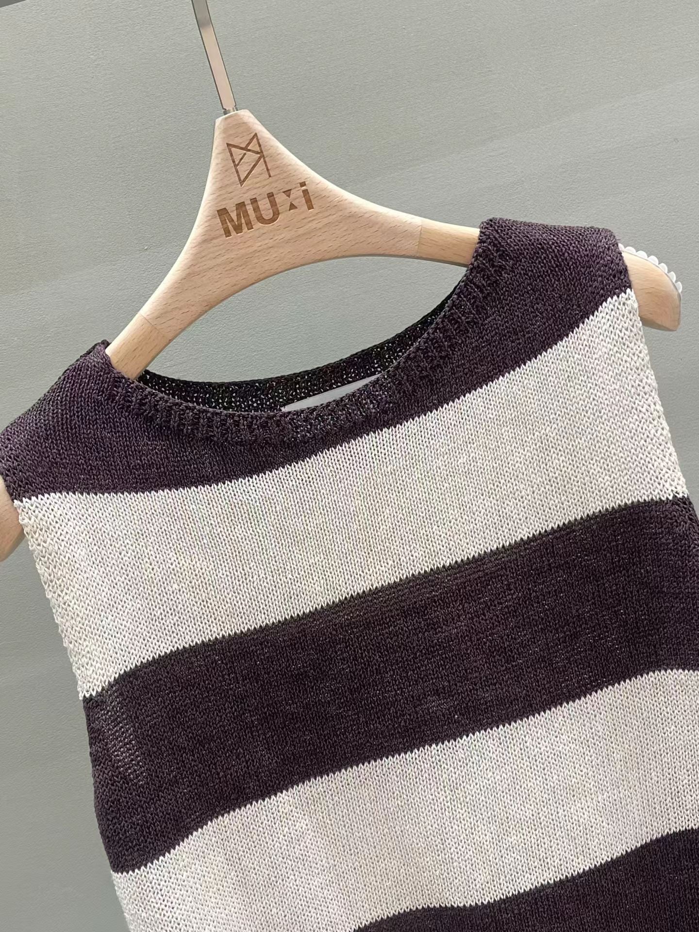 French Style Thick Stripe Knit Vest (30Apr-2May $398, 之後批發價$468）