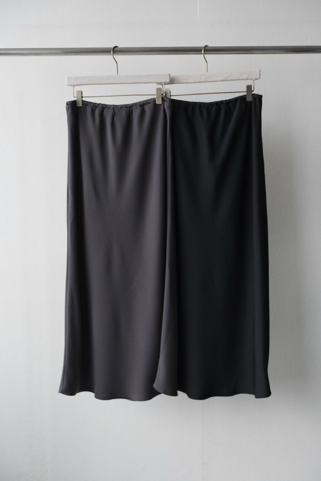 Elastic Band Drape Long Skirt (10-12Sep超抵價$398, 之後批發價$448)
