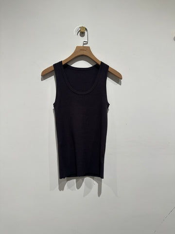 Essential Ribbed Knit Vest (2-4Sep 超抵價$198, 之後批發價$248)