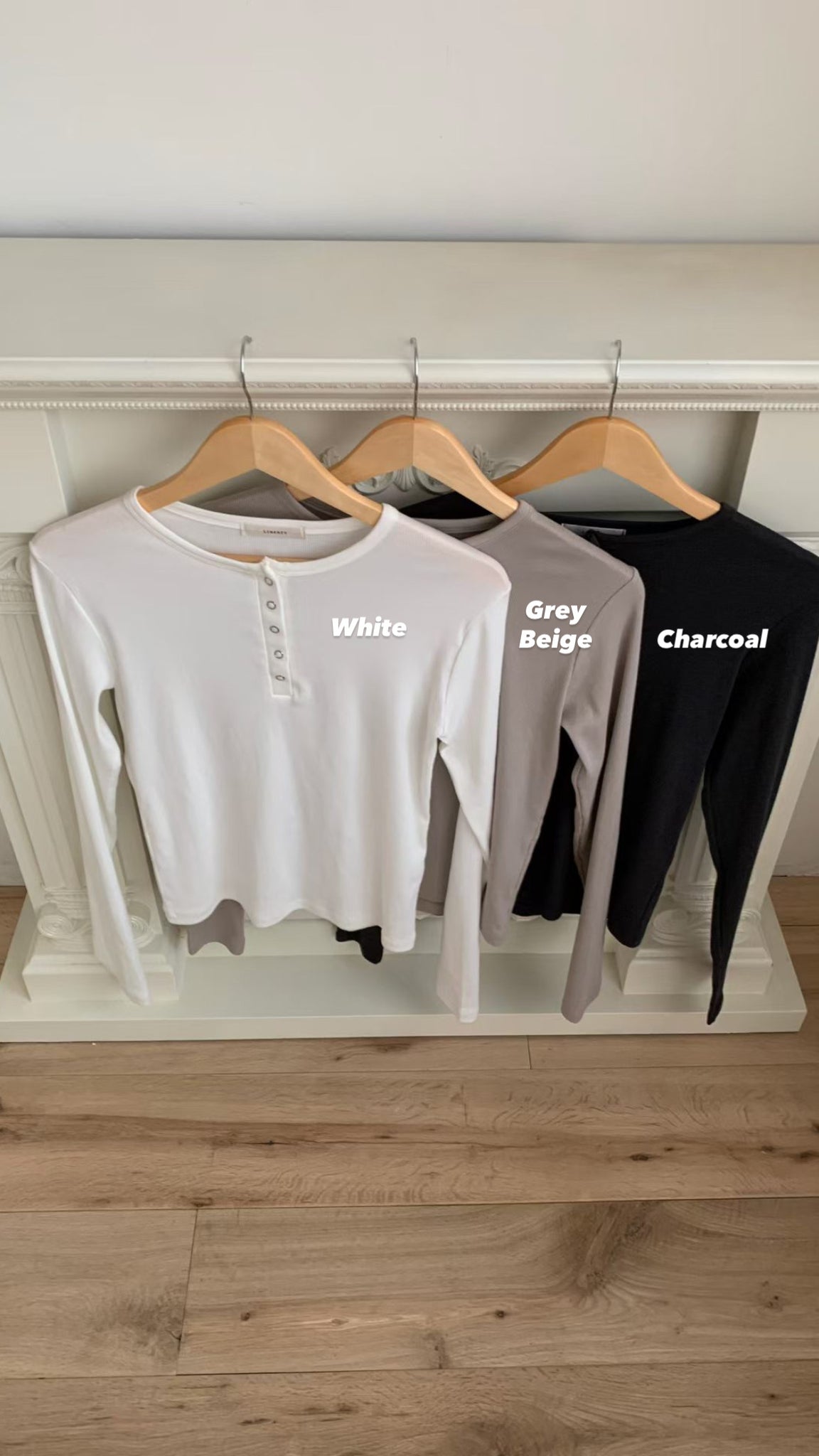 Always My Pick Snap Button Tee (9-11Sep超抵價$248, 之後批發價$268)
