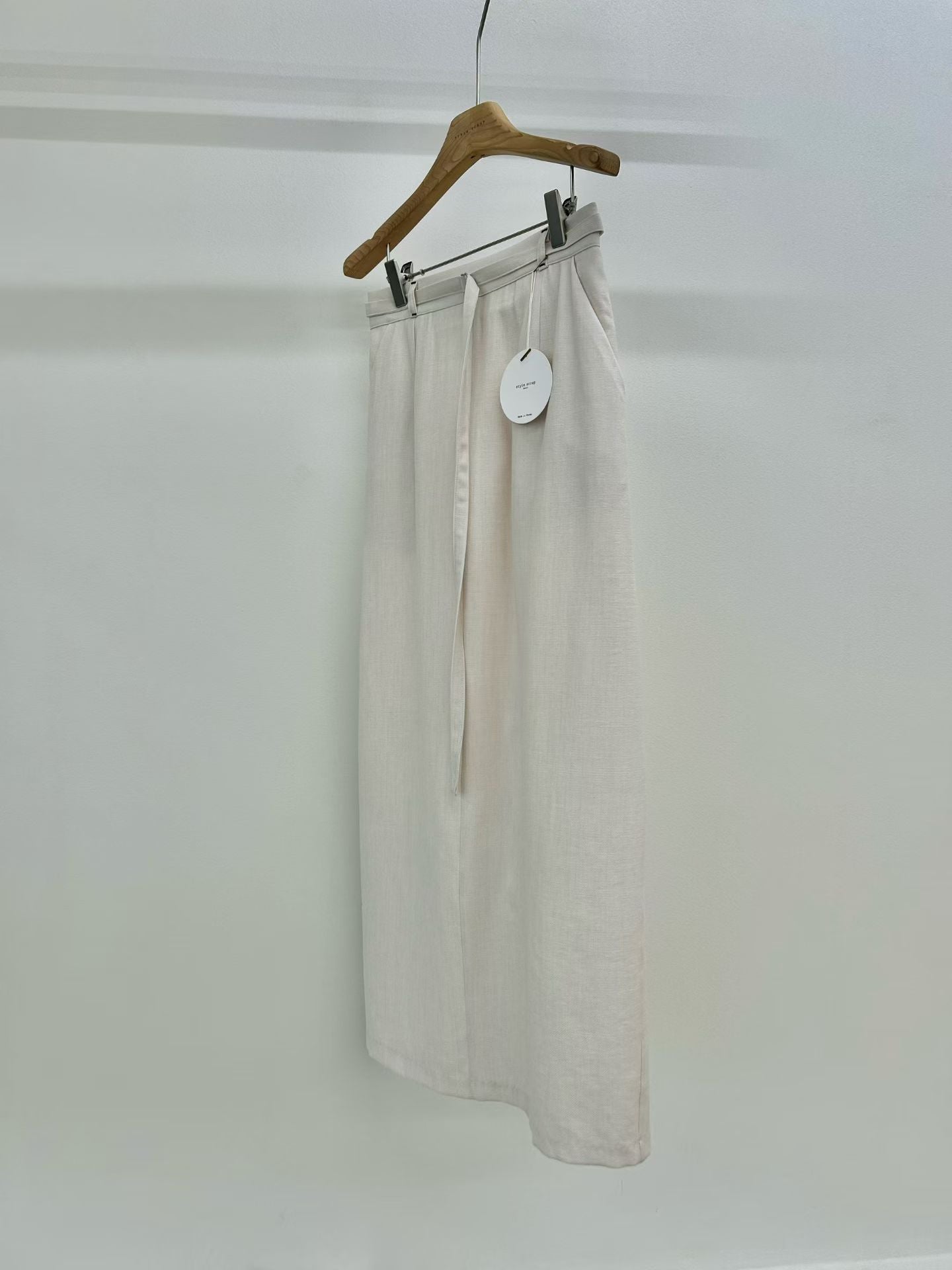 Quality Stitch Skirt (18-20Jun 超抵價$368, 之後批發價$398)