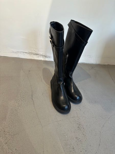 Cool Calf Leather Buckle Long Boots (15-18Oct $698, 之後批發價$798）