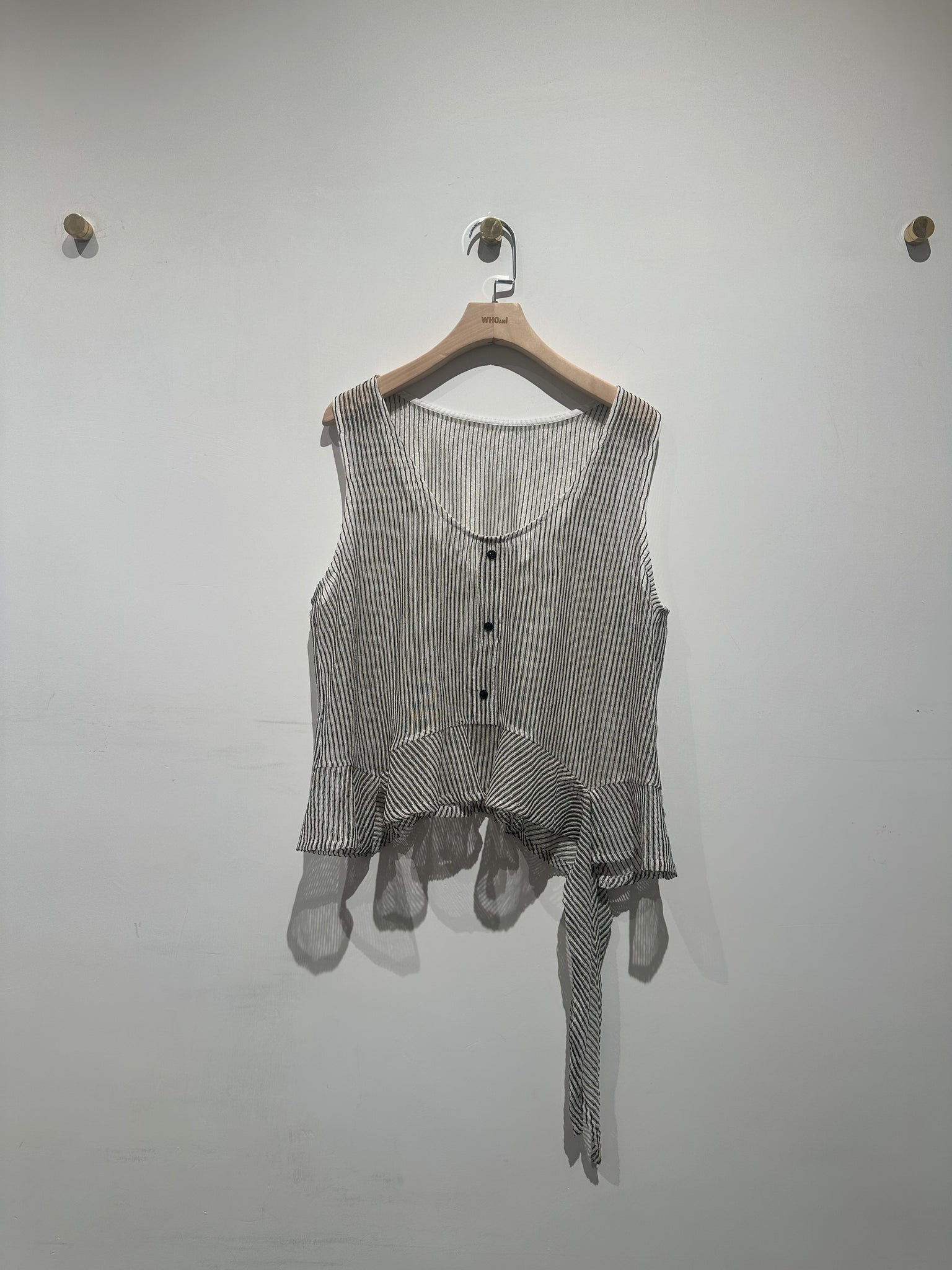 Embossed Stripe Vest