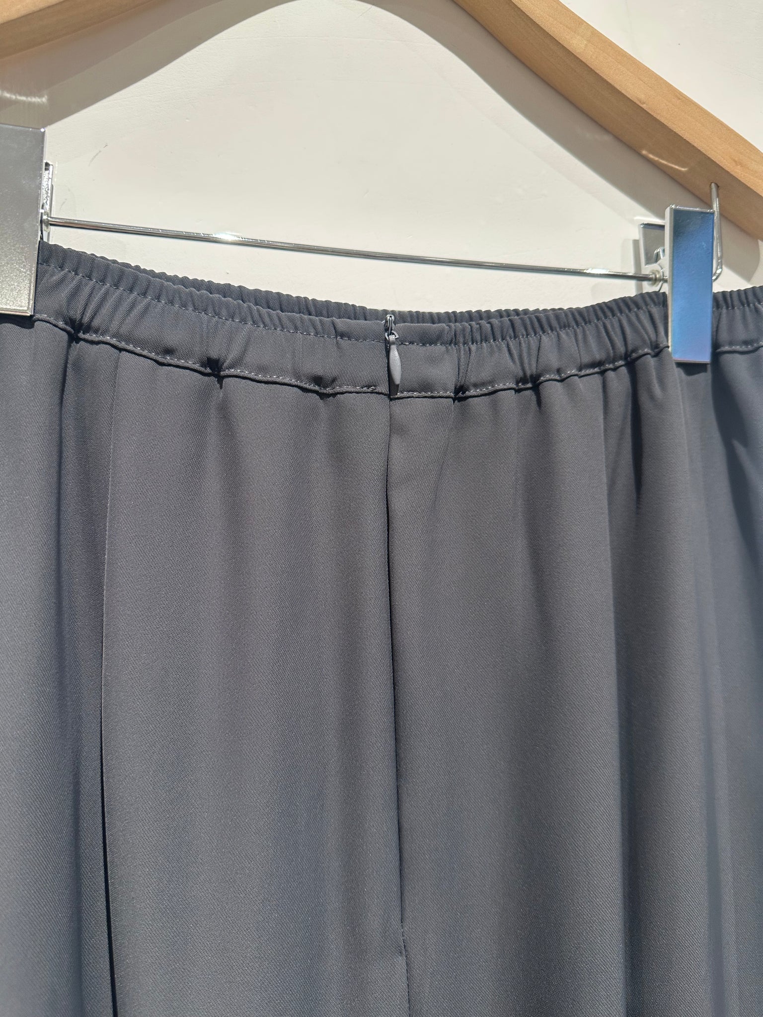 Comfy Drape Pockrt Skirt (限時超抵快閃價$298至今晚23:59, 3-5Jul 超抵價$368, 之後批發價$468)
