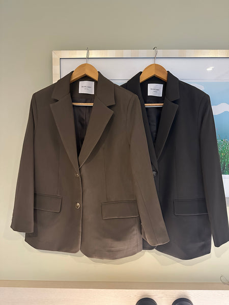 Essential Blazer (10-12Sep超抵價$498, 之後批發價$668)