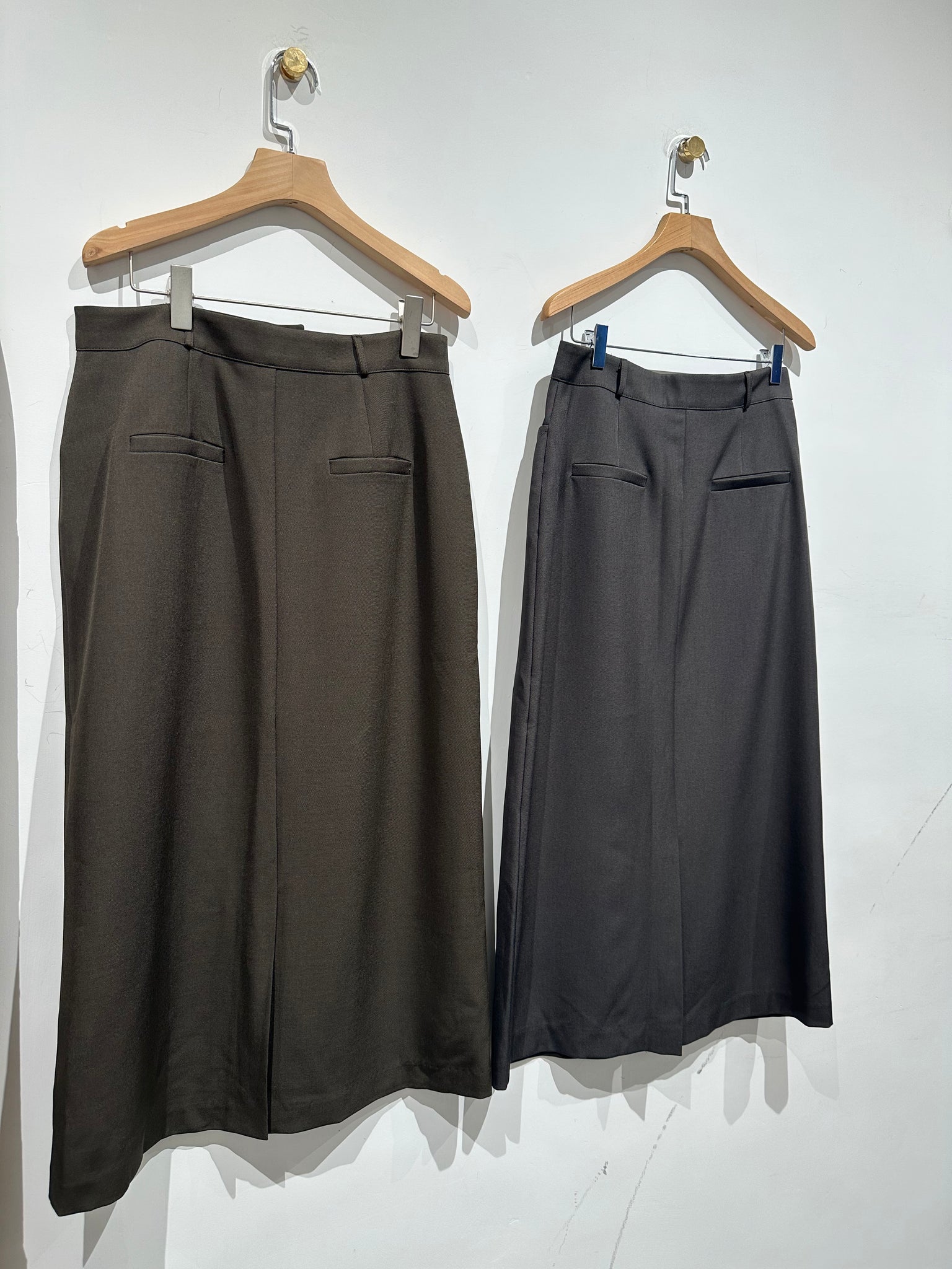 Daily Straight Line Skirt  (8-10Oct超抵價$368, 之後批發價$398)