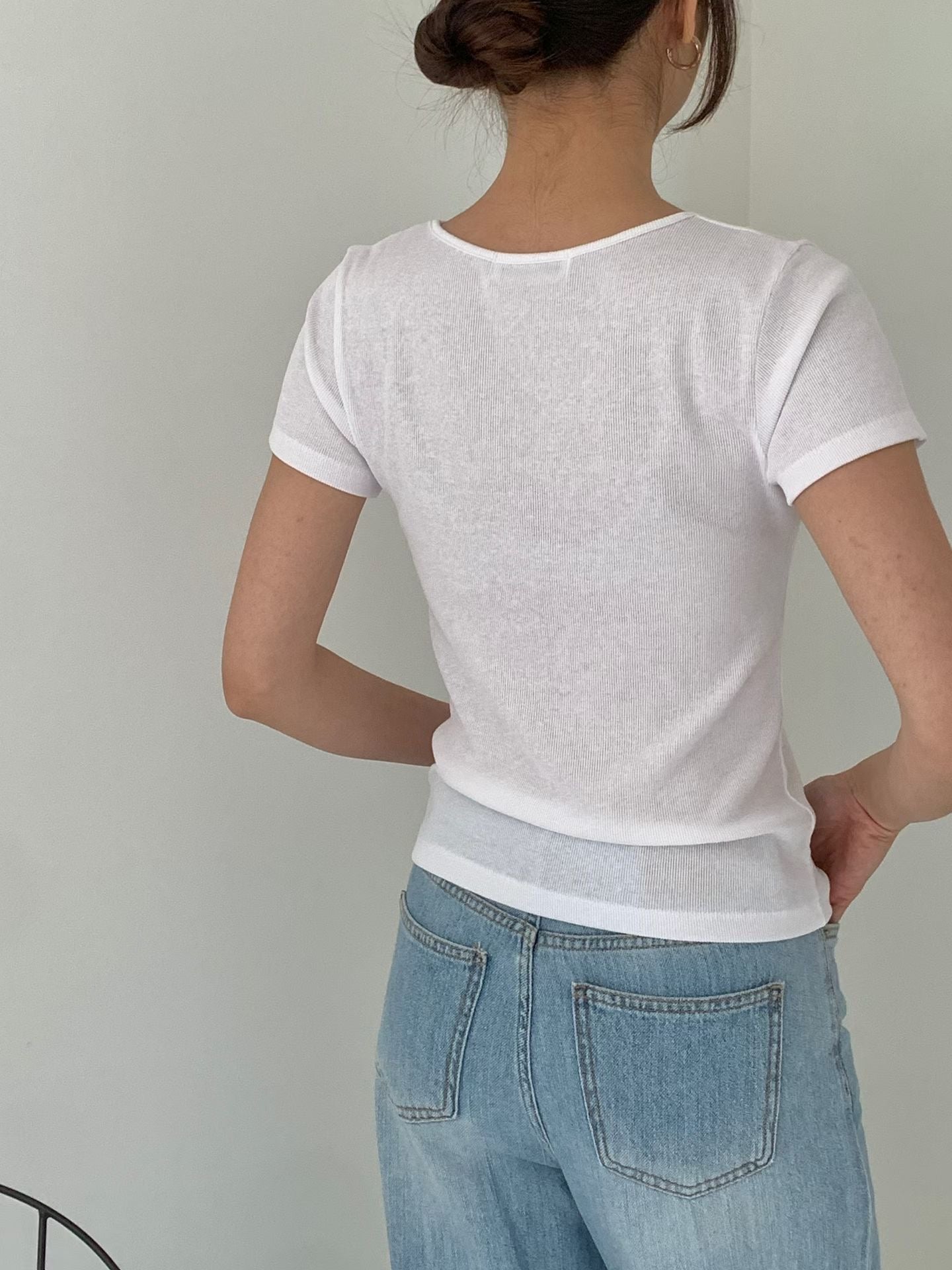 V Neck Ribbed Tee (加購$168)