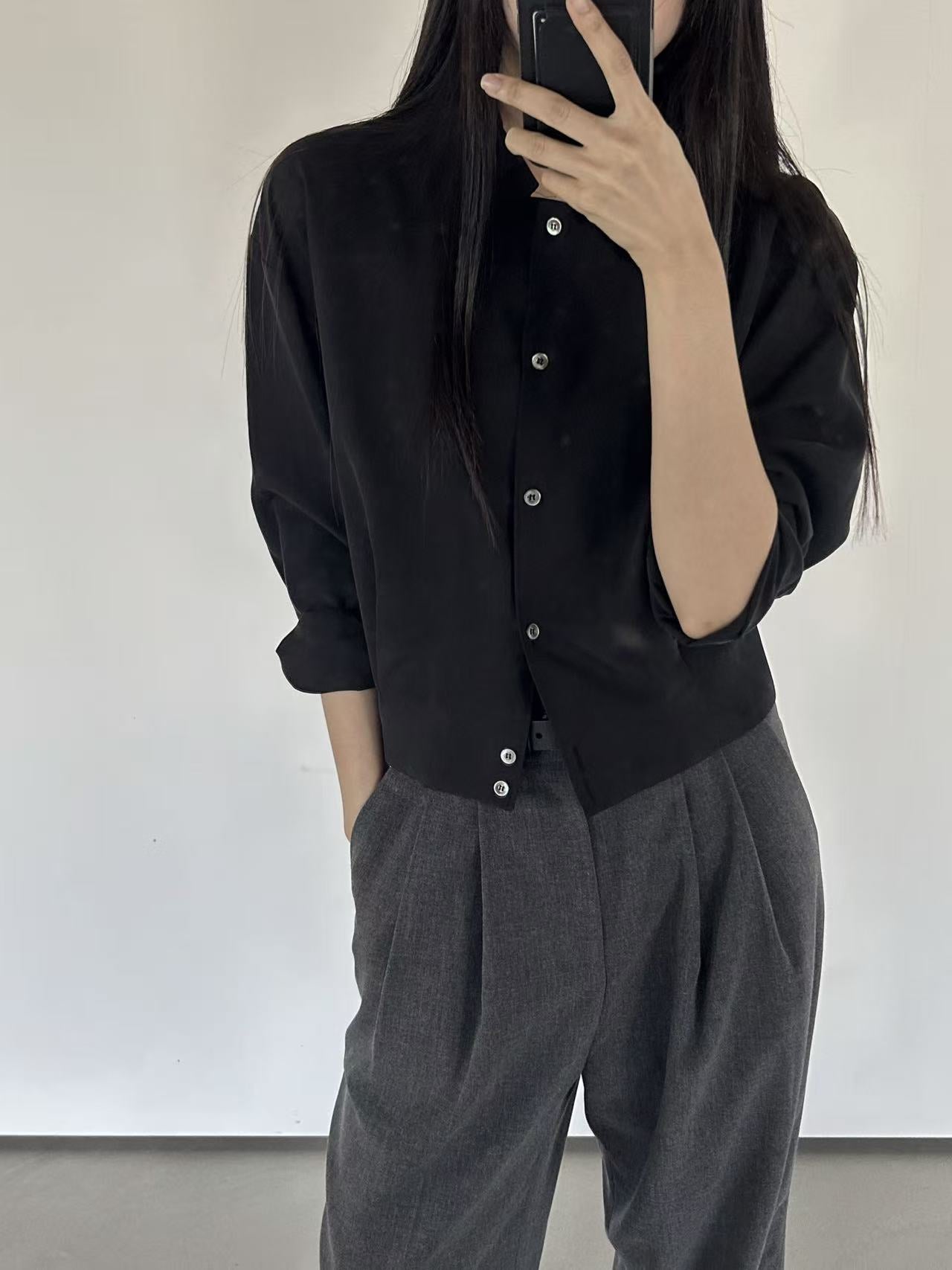 cropped shirt  (22-24Sep $468, 之後批發價$498）