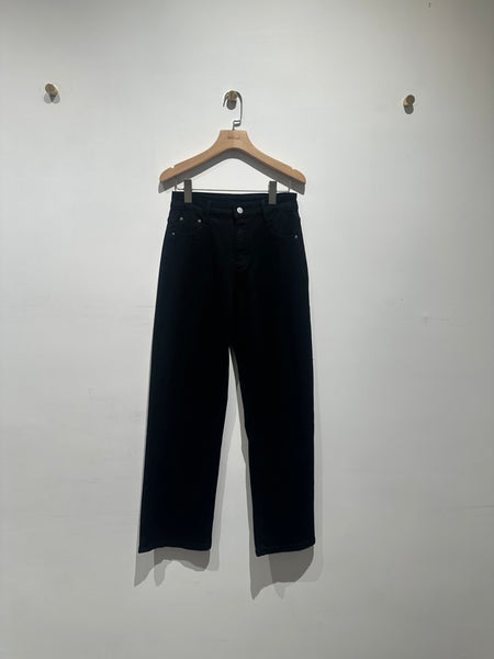 Summer Black Stretching Straight Cut Jeans