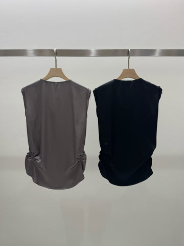 Satin Opera Vest (11-13Dec $548, 之後批發價$568）