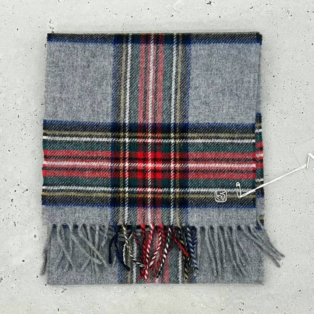 Check Moon Wool Scarf