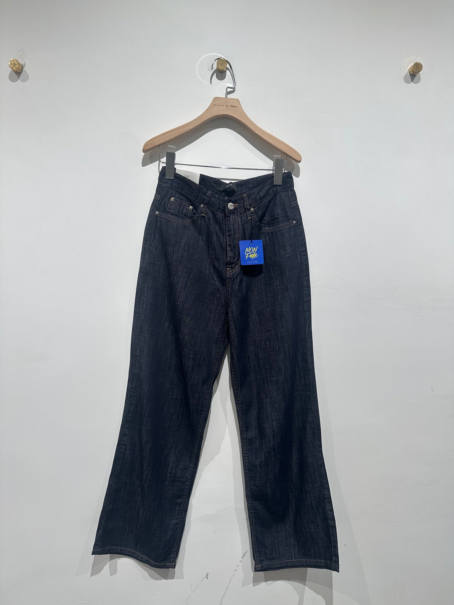 Unwashed Thin Jeans (31Jul-2Aug 超抵價$368, 之後批發價$398)