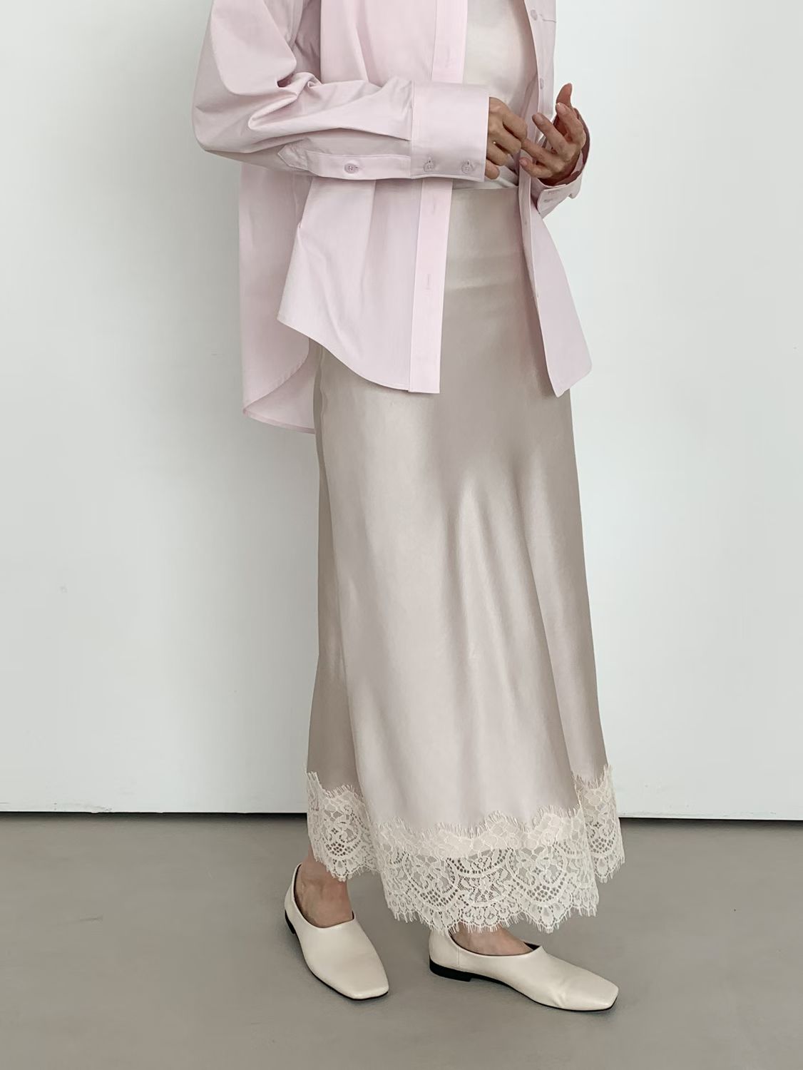 Trendy Lace Trim Satin Skirt