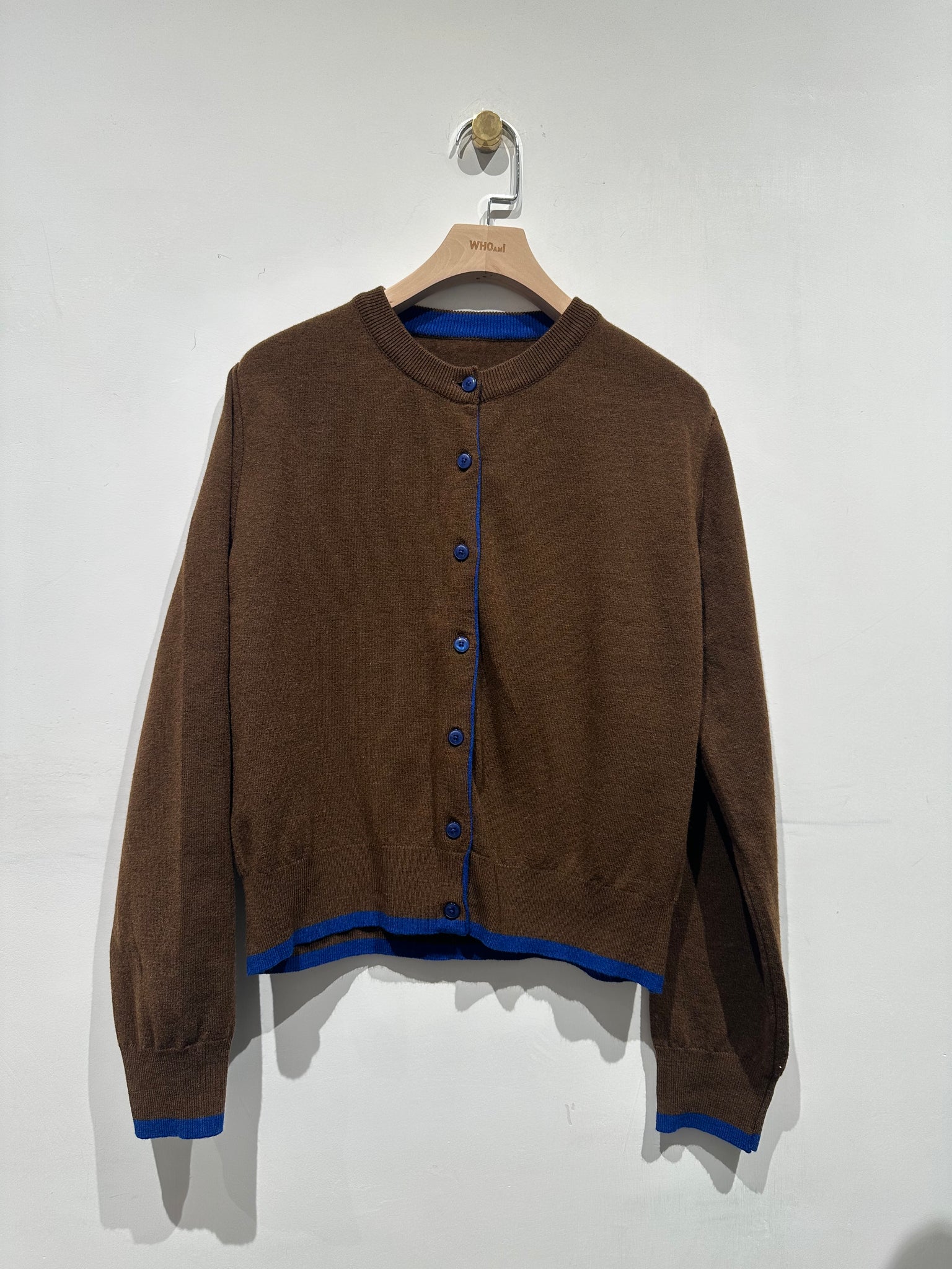 Line Cardigan (15-18Jan $268, 之後批發價$298）