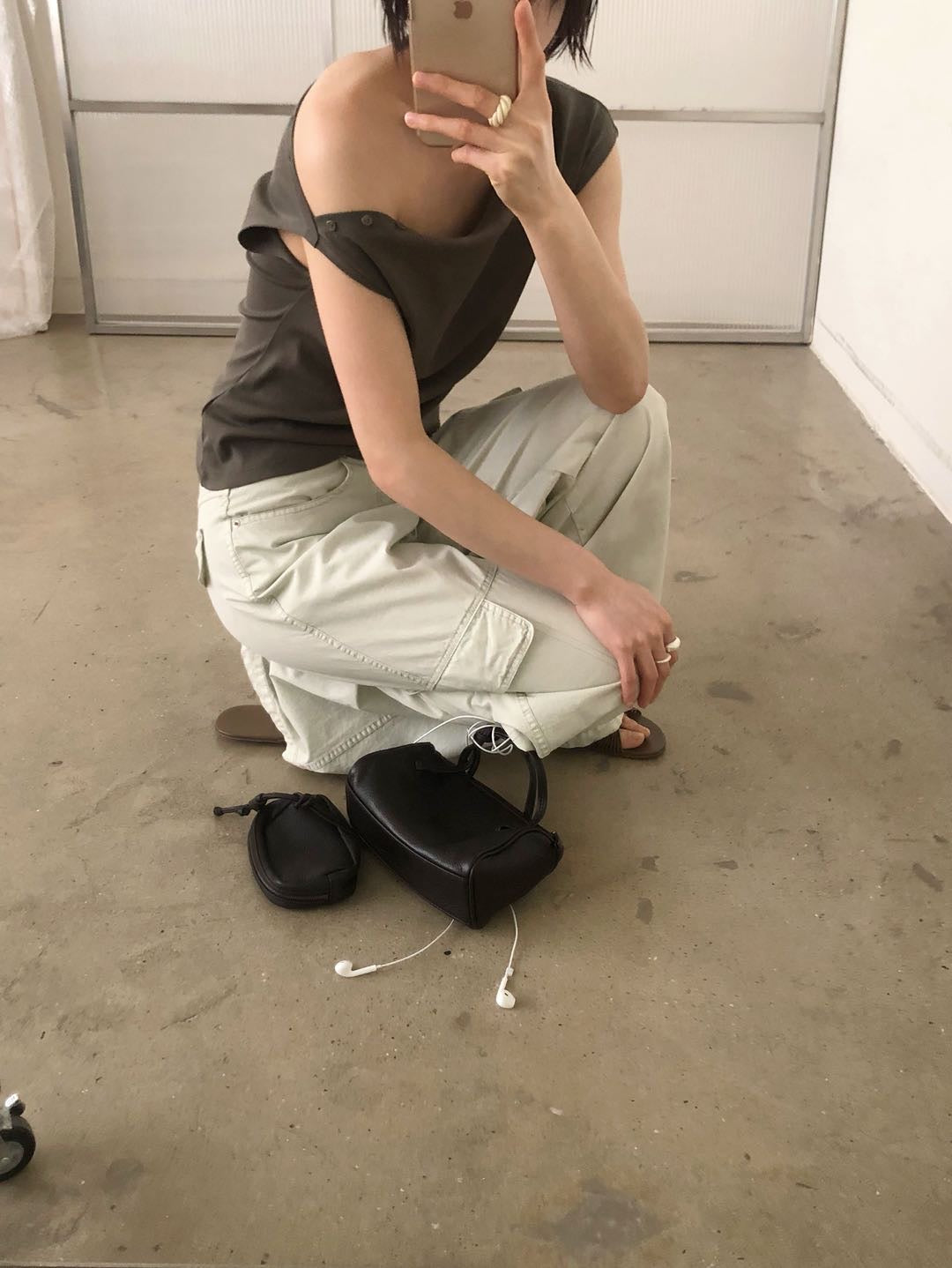 Button Single Shoulder Top (18-20Jul 超抵價$298, 之後批發價$328)