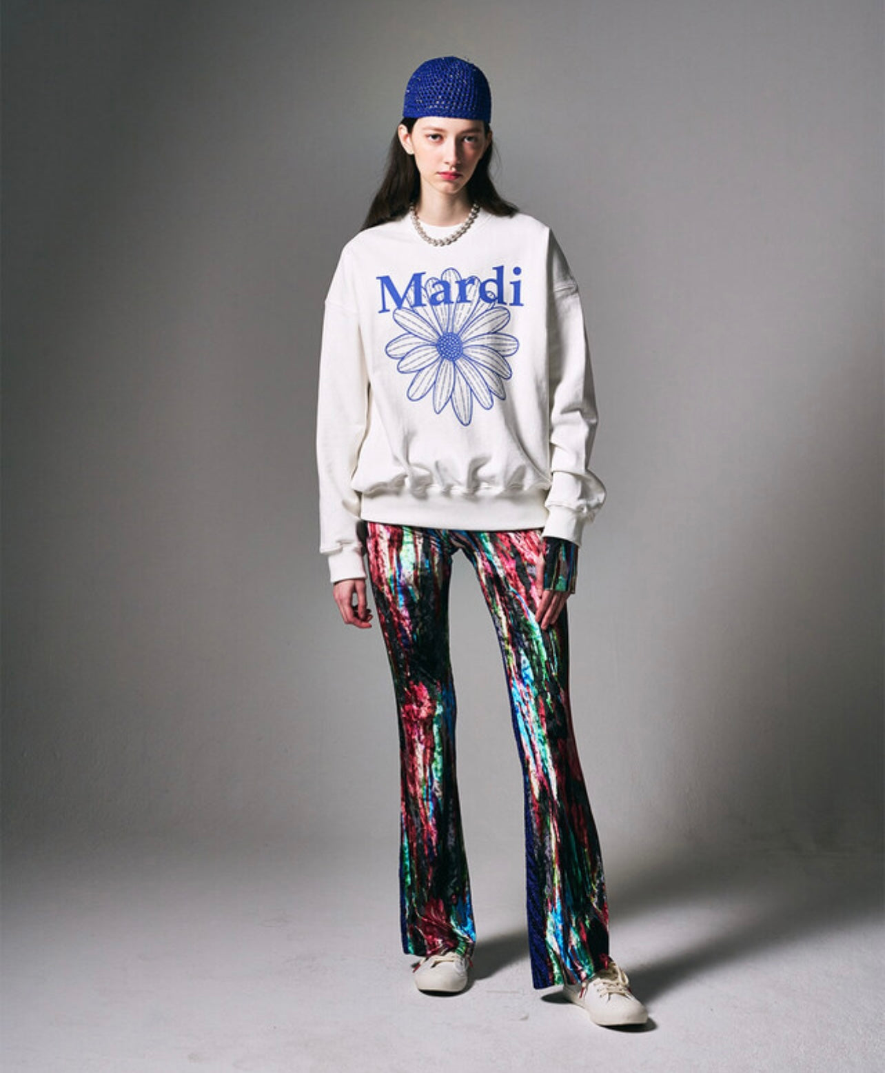 SWEATSHIRT FLOWERMARDI WHITE VIVIDBLUE