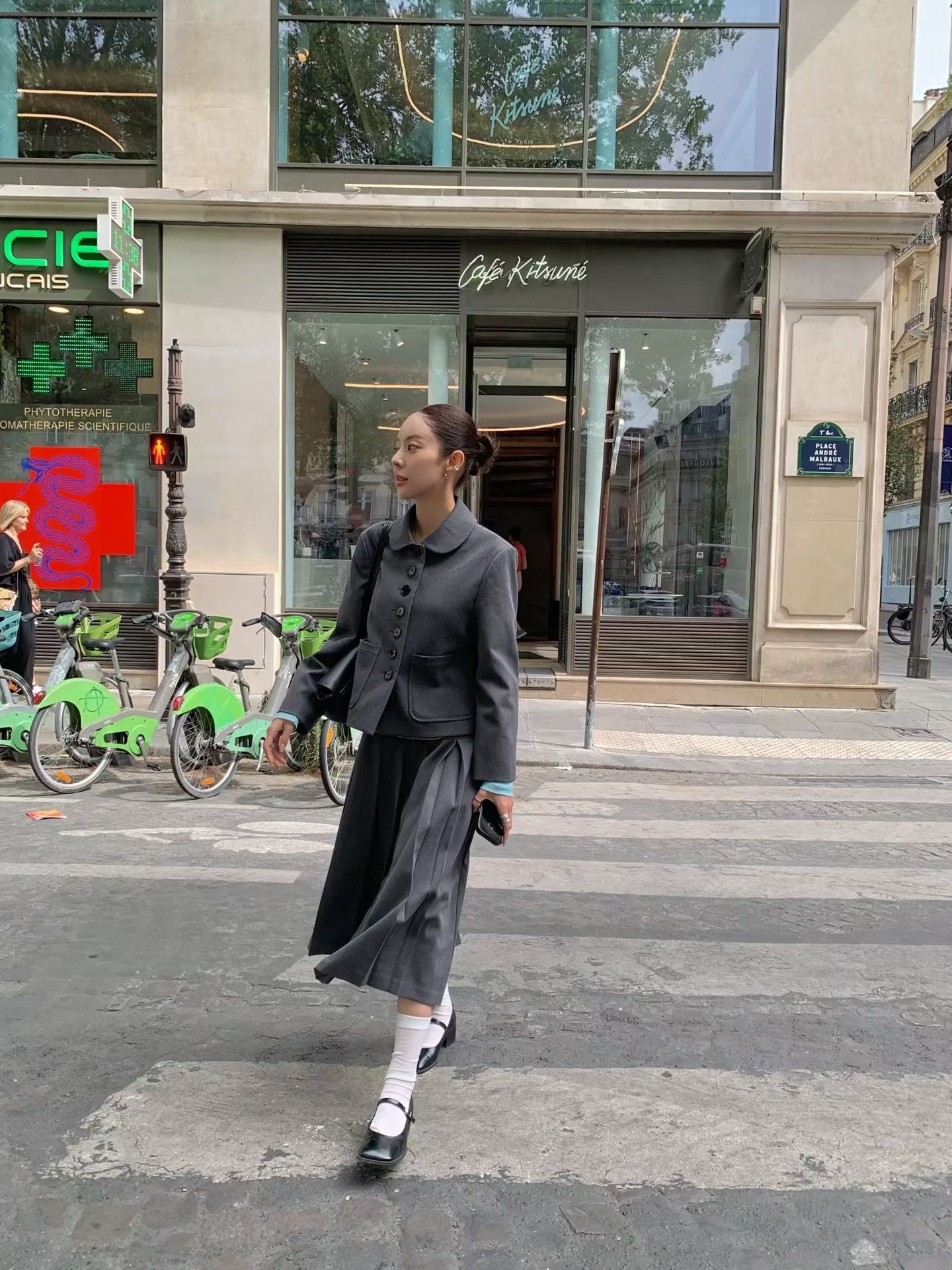 Deluxe Doll Collar Button Coat (24-26Sep超抵價$988, 之後批發價$1088)