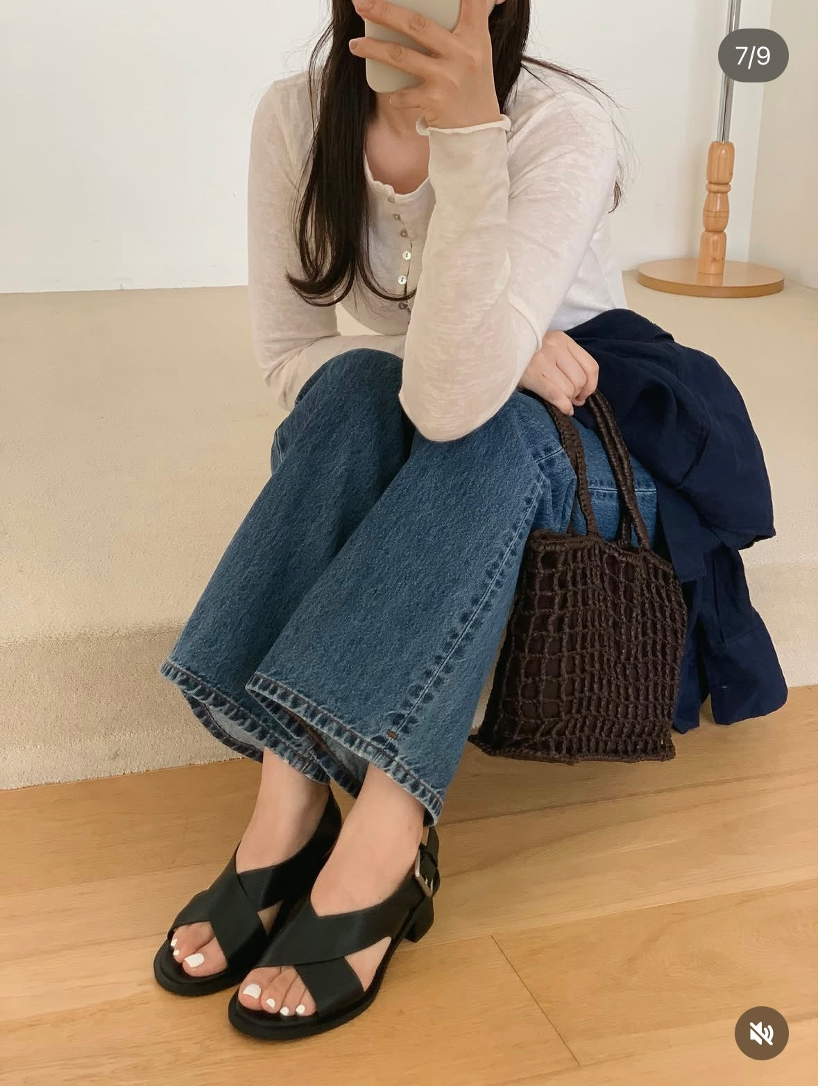 Genuine Leather Classy Cross Sandal (28-30May 超抵價 $528, 批發價$568)