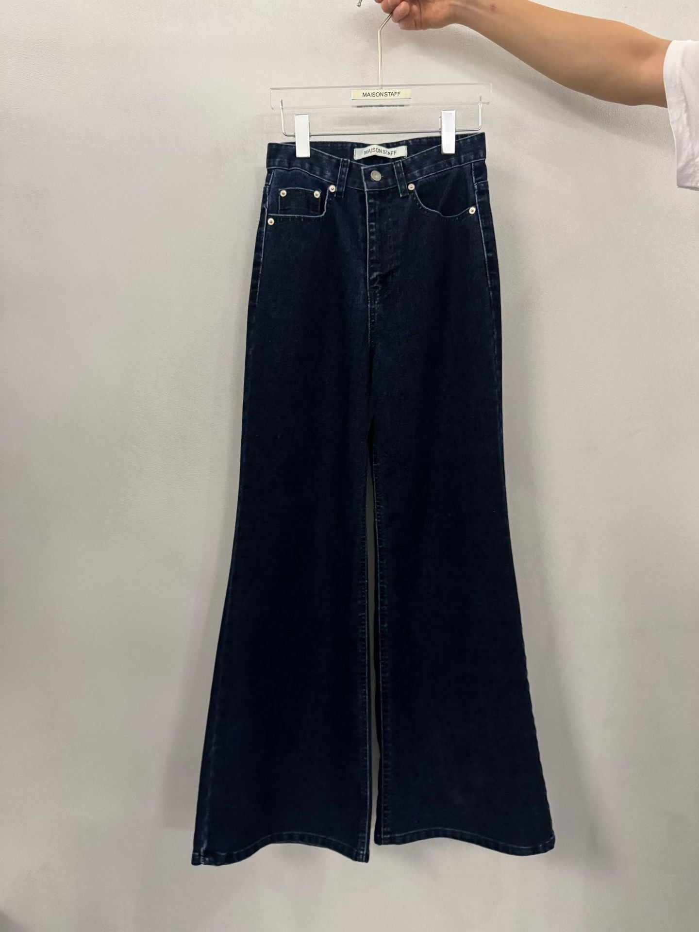 18 (26-28Nov $698, 之後批發價$728）