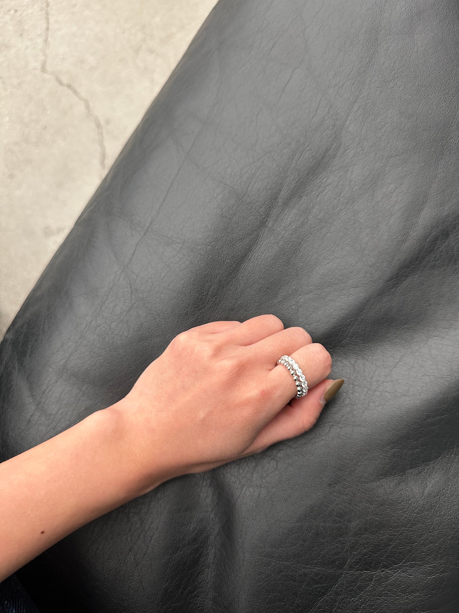 R11 (25-27Nov $298, 之後批發價$328）