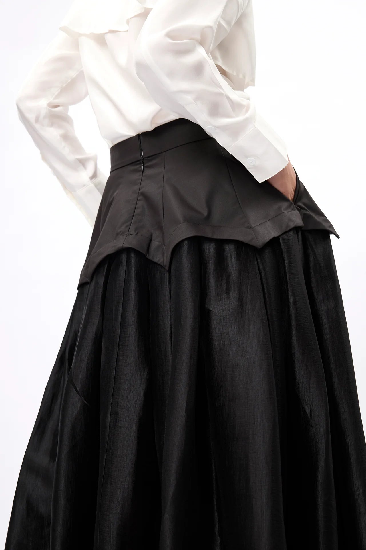 Structural Waistline See-through Skirt