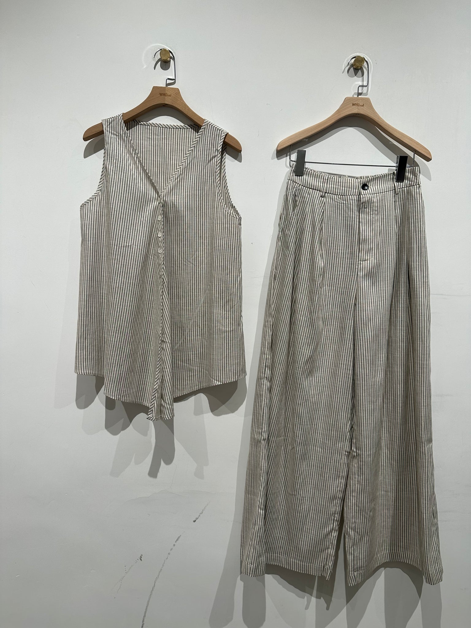 Vacation Stripe Pants Set (28-30May 超抵價$428, 之後批發價$468)