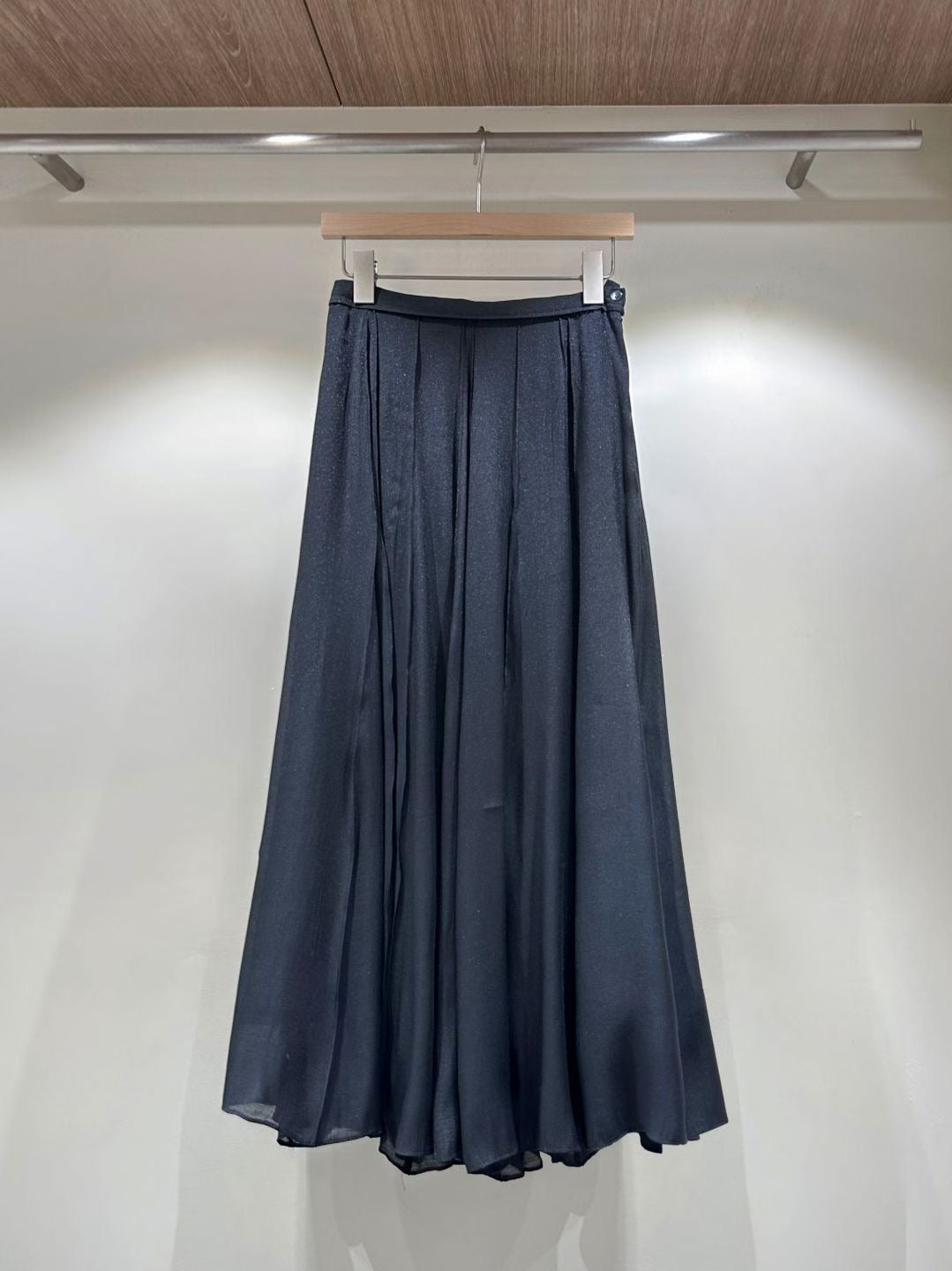 Sheer Pleated Skirt  (8-10Oct超抵價$368, 之後批發價$398)