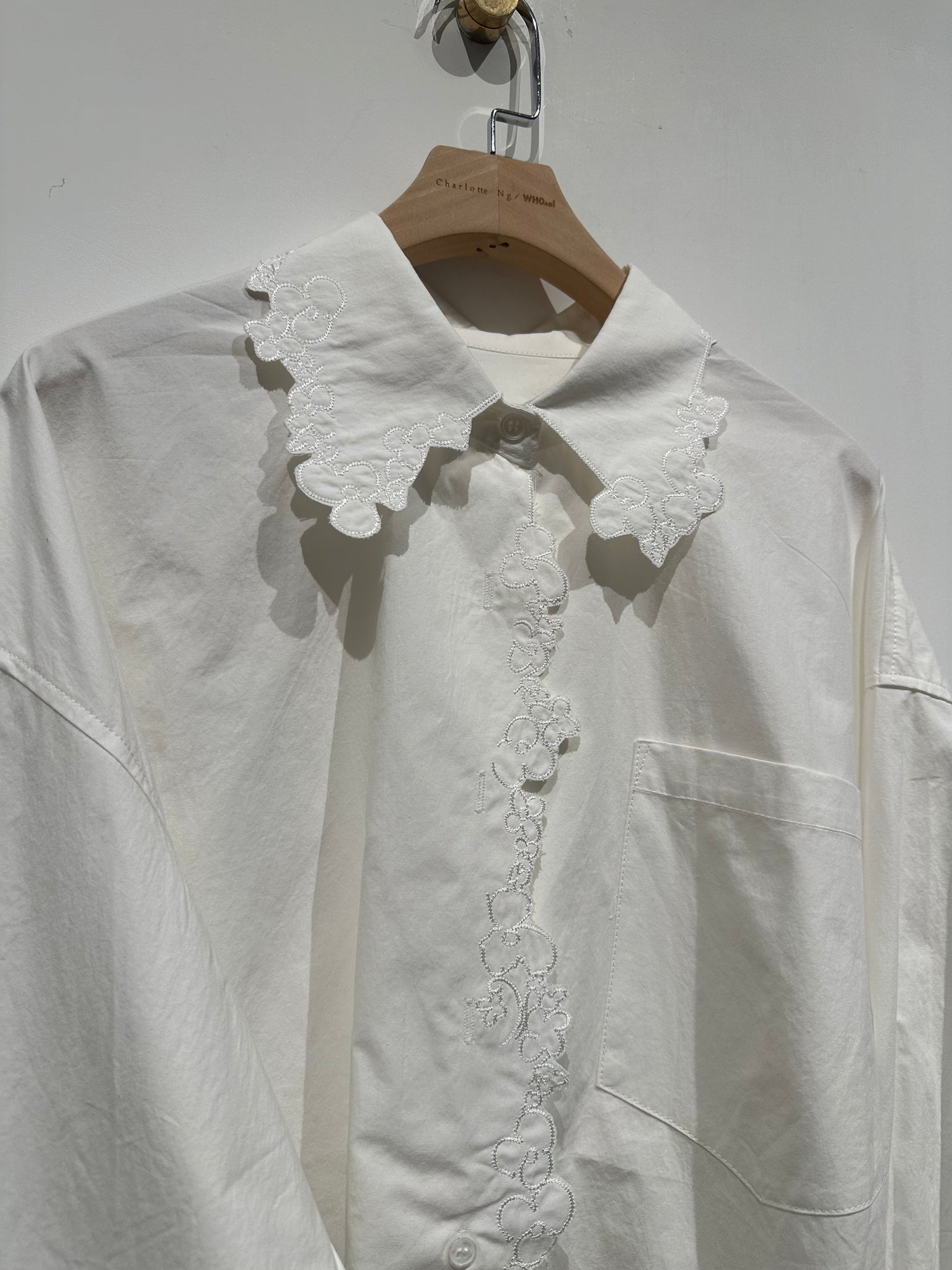 Die Cut Embroidered Shirt (3-5Sep 超抵價$498, 之後批發價$568)