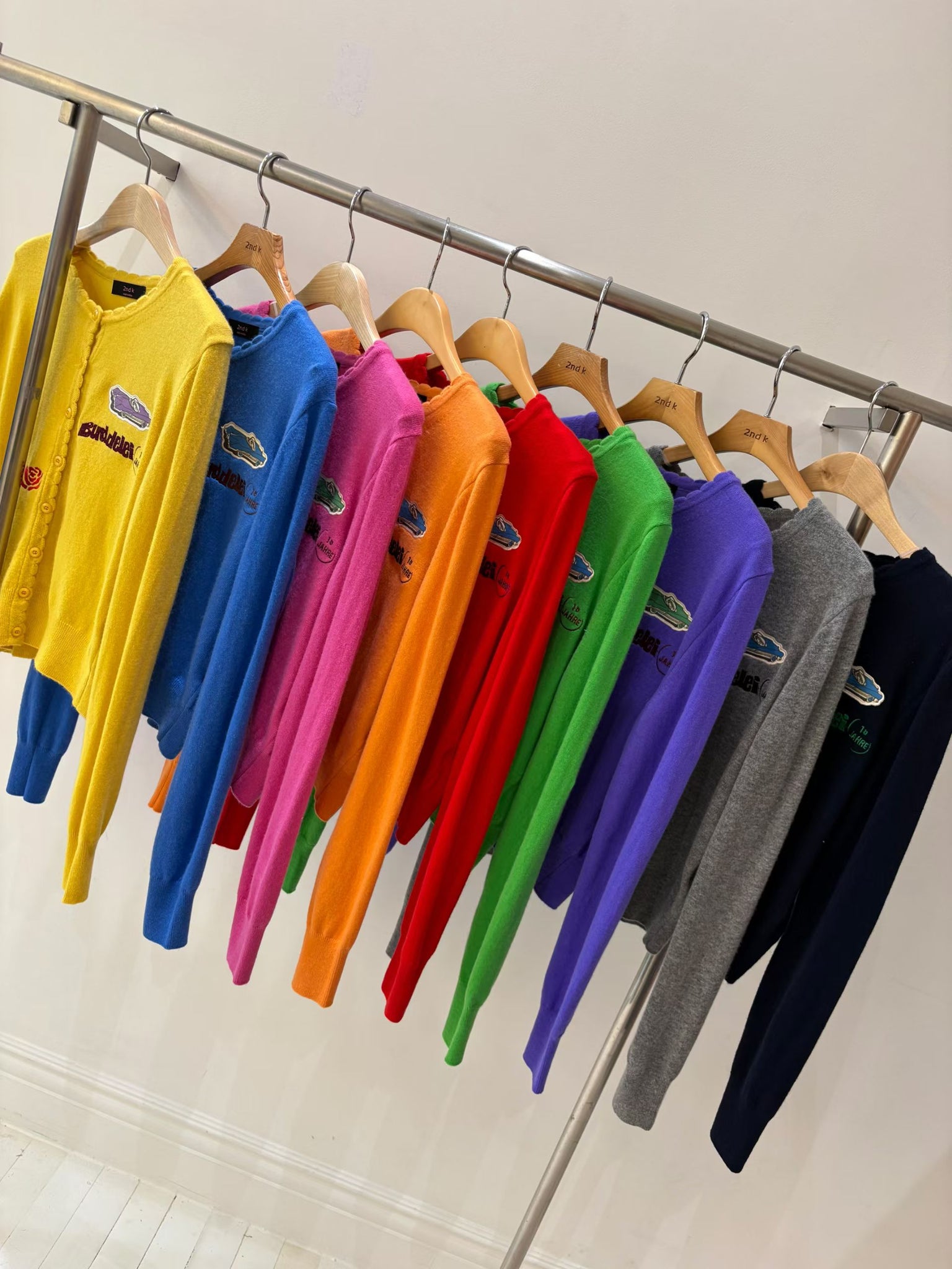 Colourful Embroidered Cardigan (24-26Sep超抵價$498, 之後批發價$568)