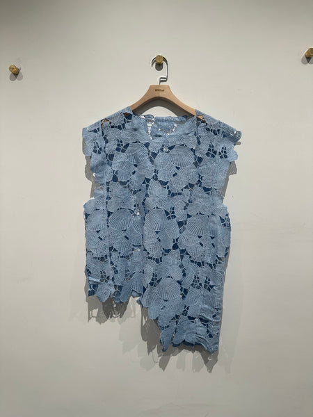 Lace Top (1-5Apr$298, 之後批發價$398）