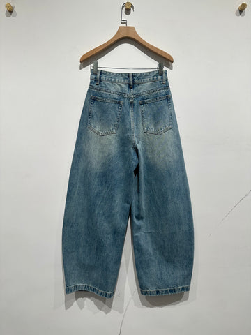 High Waist Barrel Washed Jeans (3-5Sep 超抵價$398, 之後批發價$468)