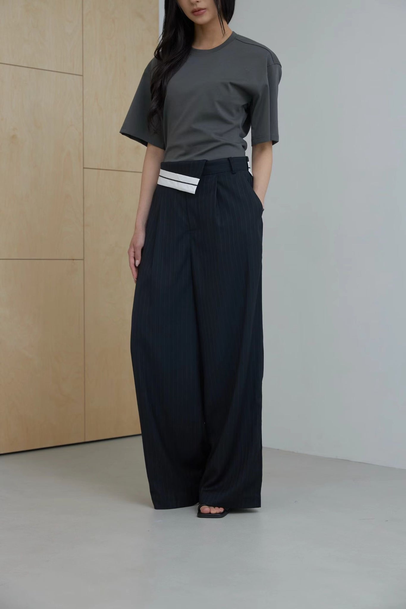 Fold Waist Tailor Pants  (24-27Jun 超抵價$598, 之後批發價$668)