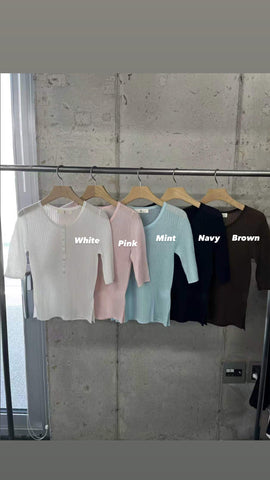 Super Like Buttons Knit Top (18-20Jul 超抵價$398, 之後批發價$468)