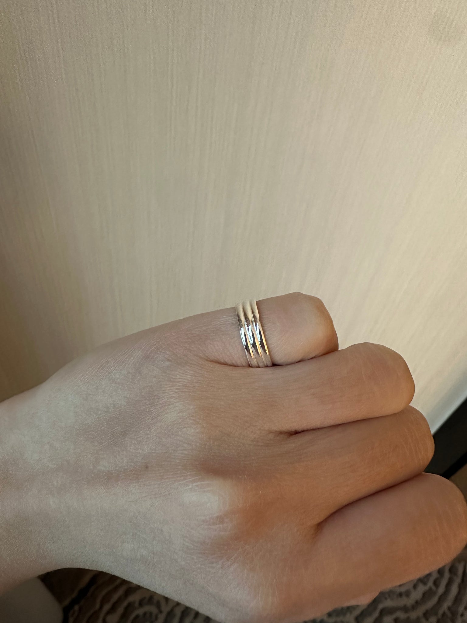 R9 (Pinky Ring)  (21-23Apr $248, 之後批發價$268）