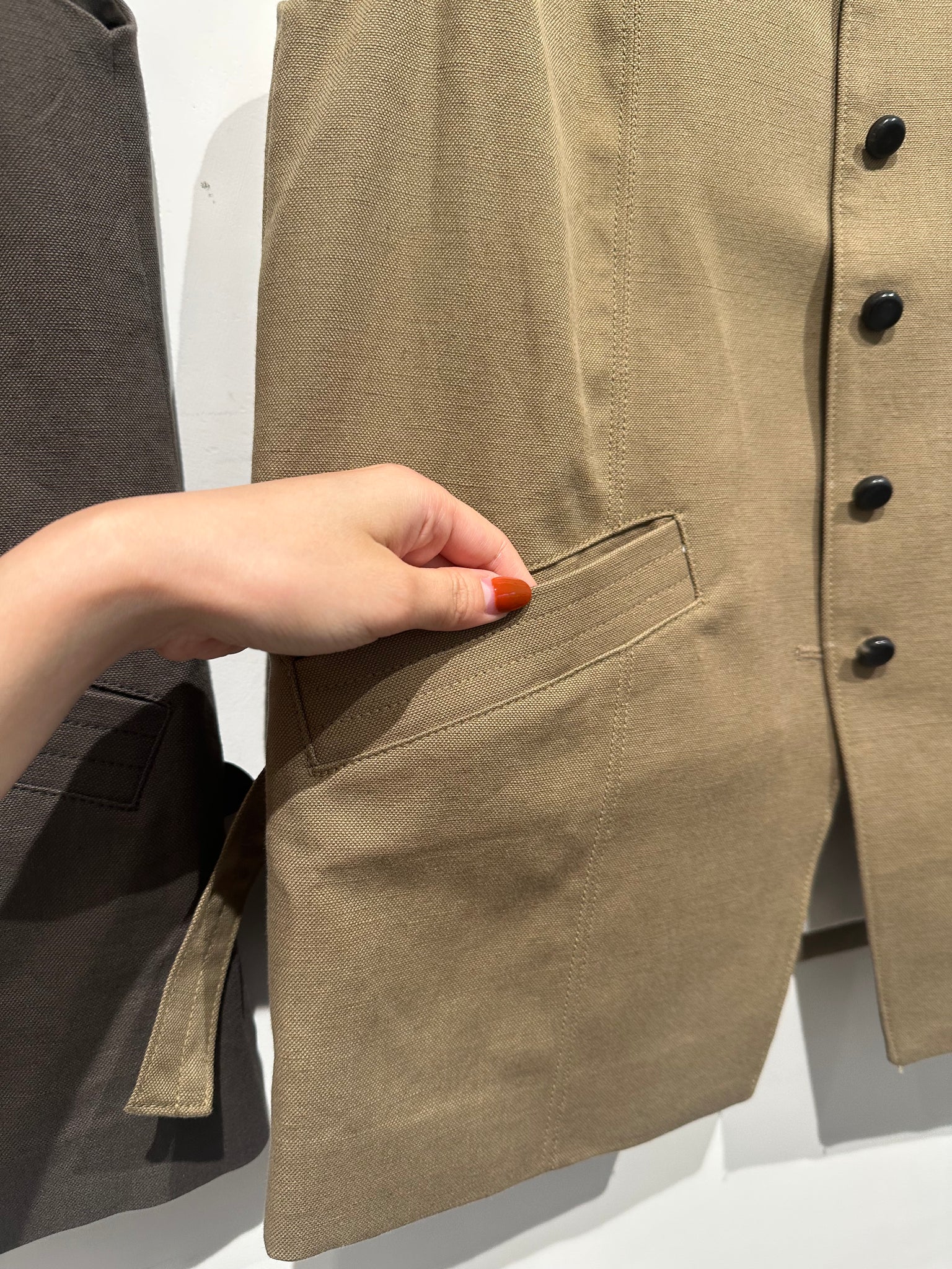 Relaxing Cut Cotton Gilet (5-6Jun 超抵價$698, 之後批發價$768)