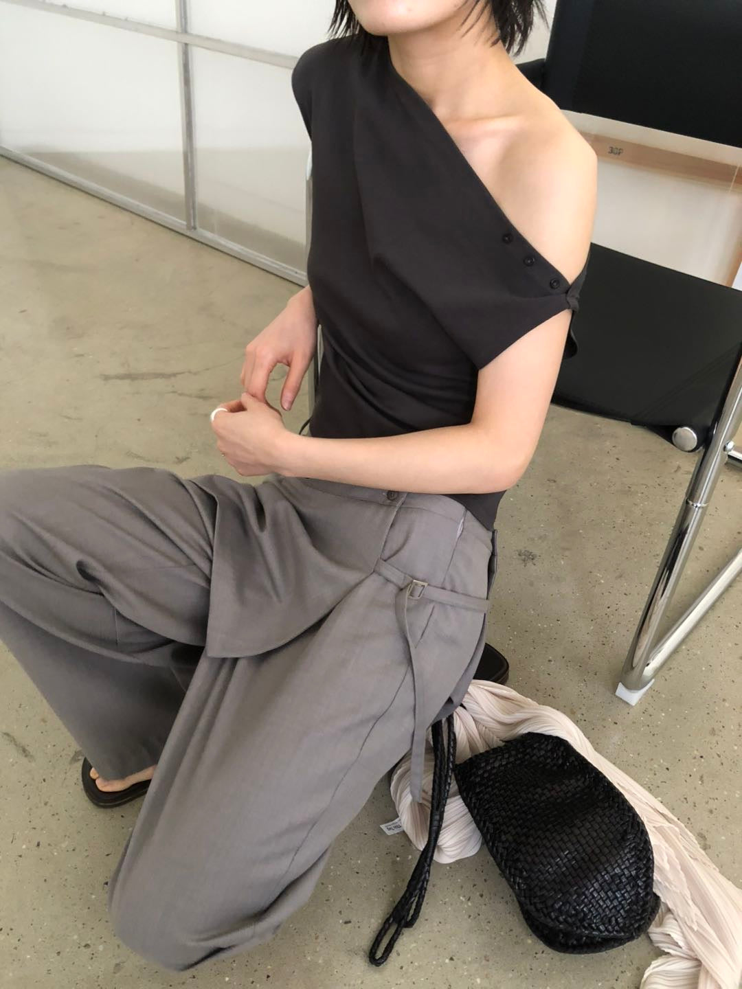 Button Single Shoulder Top (18-20Jul 超抵價$298, 之後批發價$328)