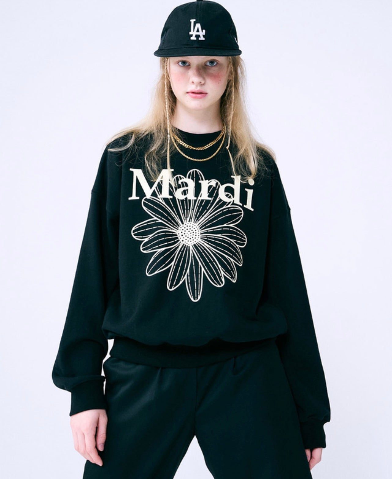 SWEATSHIRT FLOWERMARDI BLACK CREAM