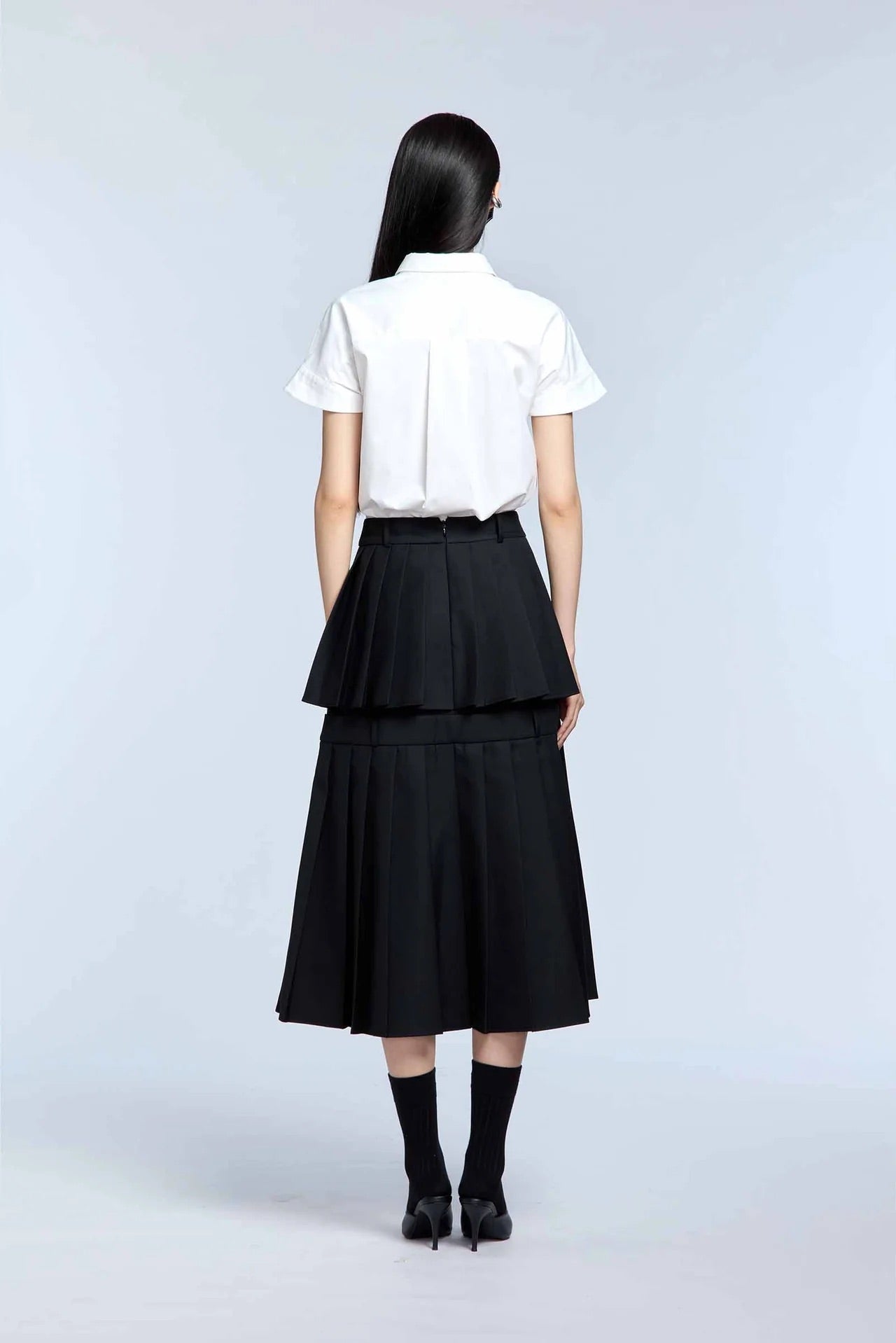 Stud V-Hemline Sleeveless Shirt
