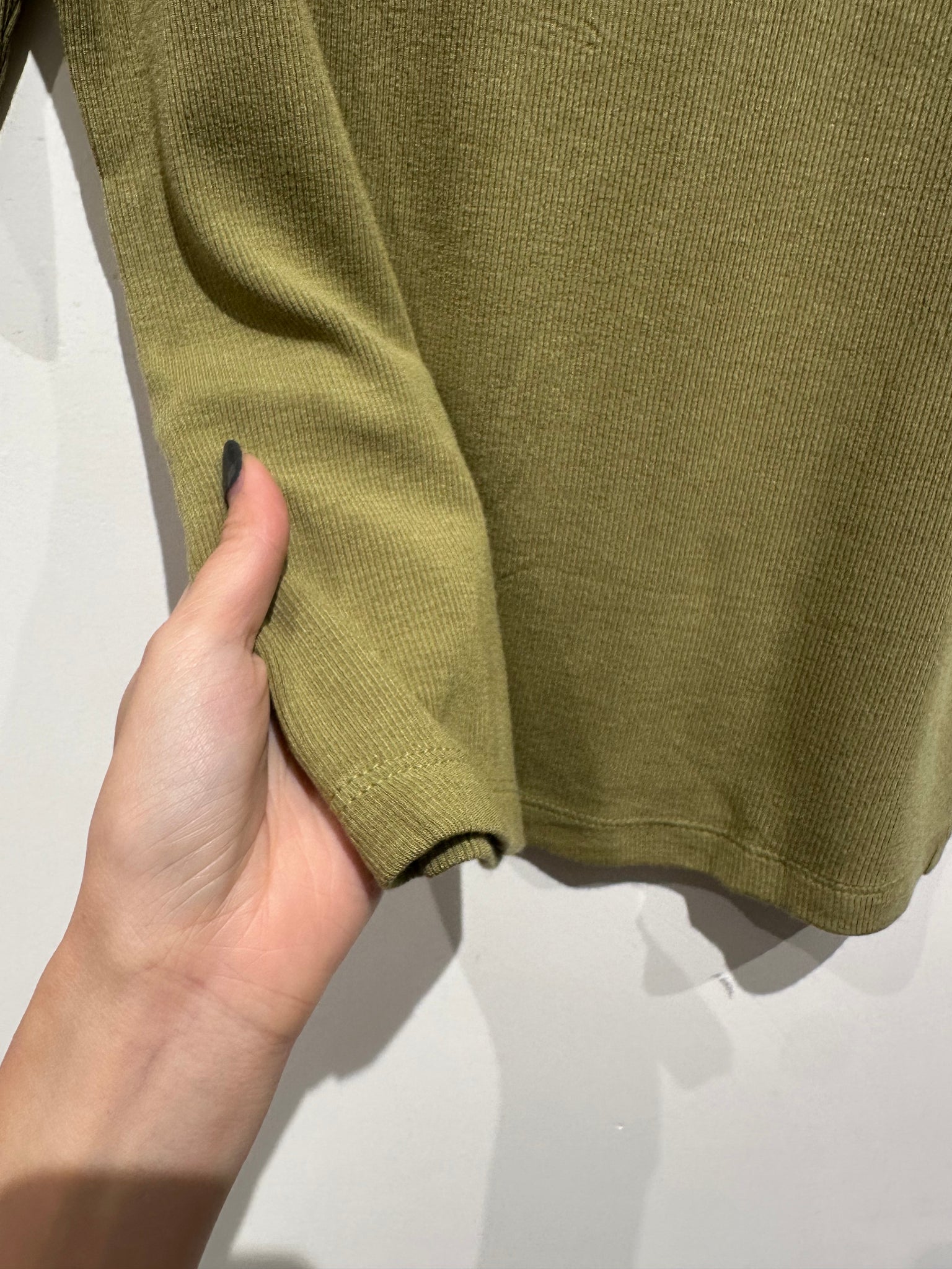 Half Neck Basic Top (5-8Nov $168, 之後批發價$198）