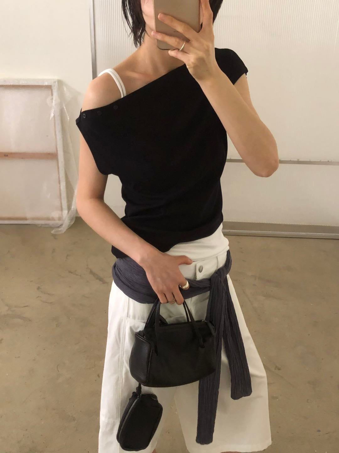 Button Single Shoulder Top (18-20Jul 超抵價$298, 之後批發價$328)