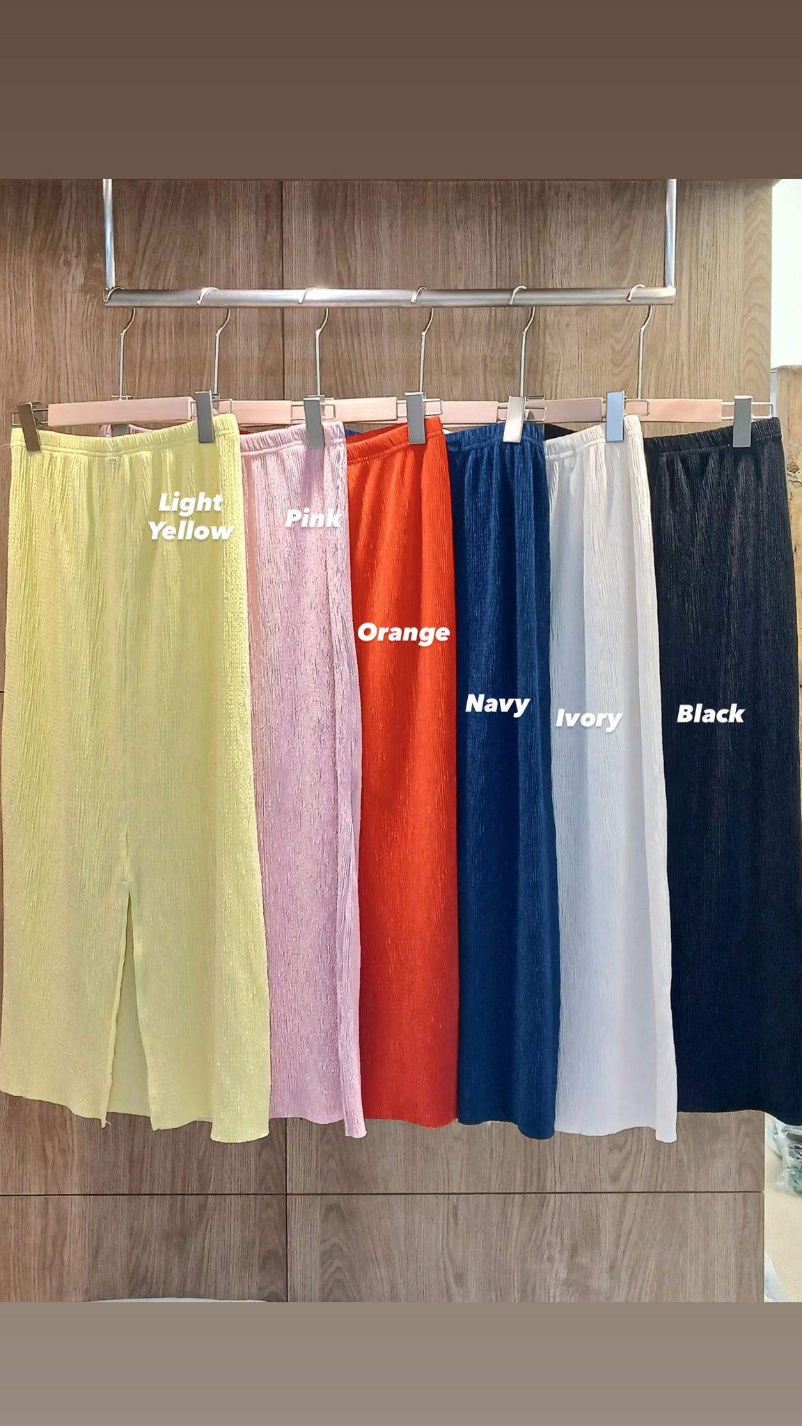 New Colour Wrinkle Pencil Skirt (18-20Jul 超抵價$228, 之後批發價$268)