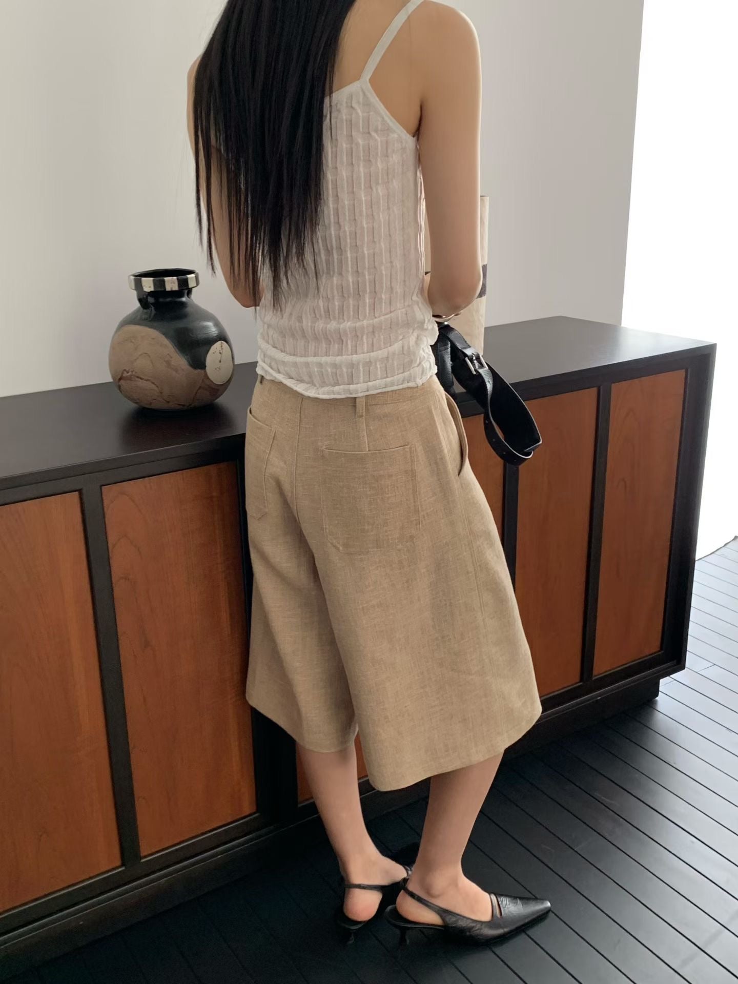 Nice Cutting Bermuda Shorts (5-6Jun 超抵價$468, 之後批發價$498)