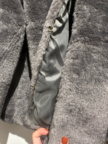 Faux Fur Boxy Jacket (11-13Dec $428, 之後批發價$468）