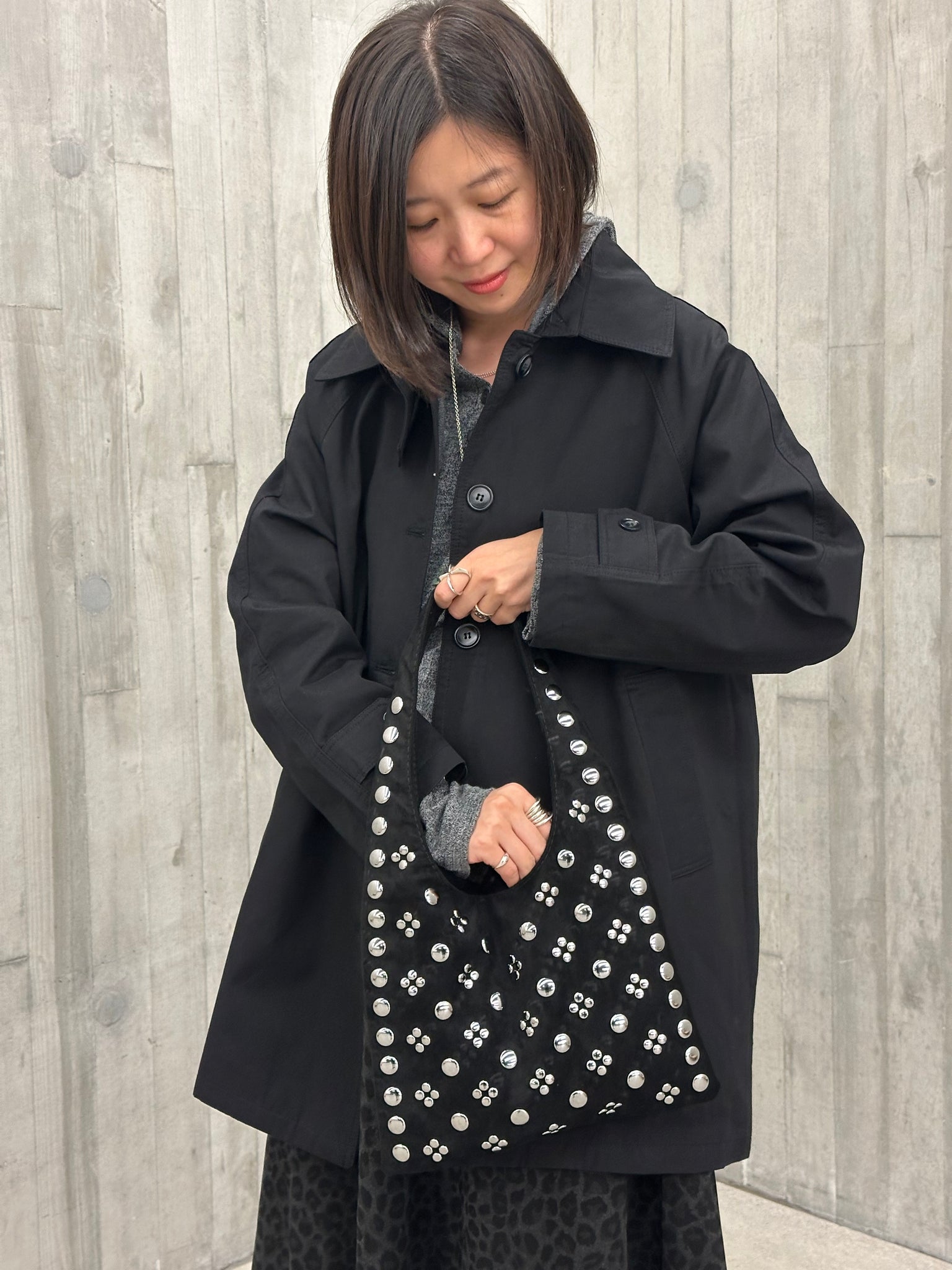 Suede Stud Bag (加購$198)