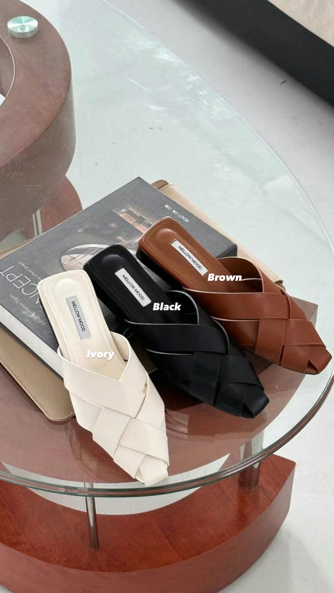 Genuine leather Woven Pointed Mules  (限時超抵快閃價$428至今晚23:59, 18-20Jun 超抵價$468, 之後批發價$498)