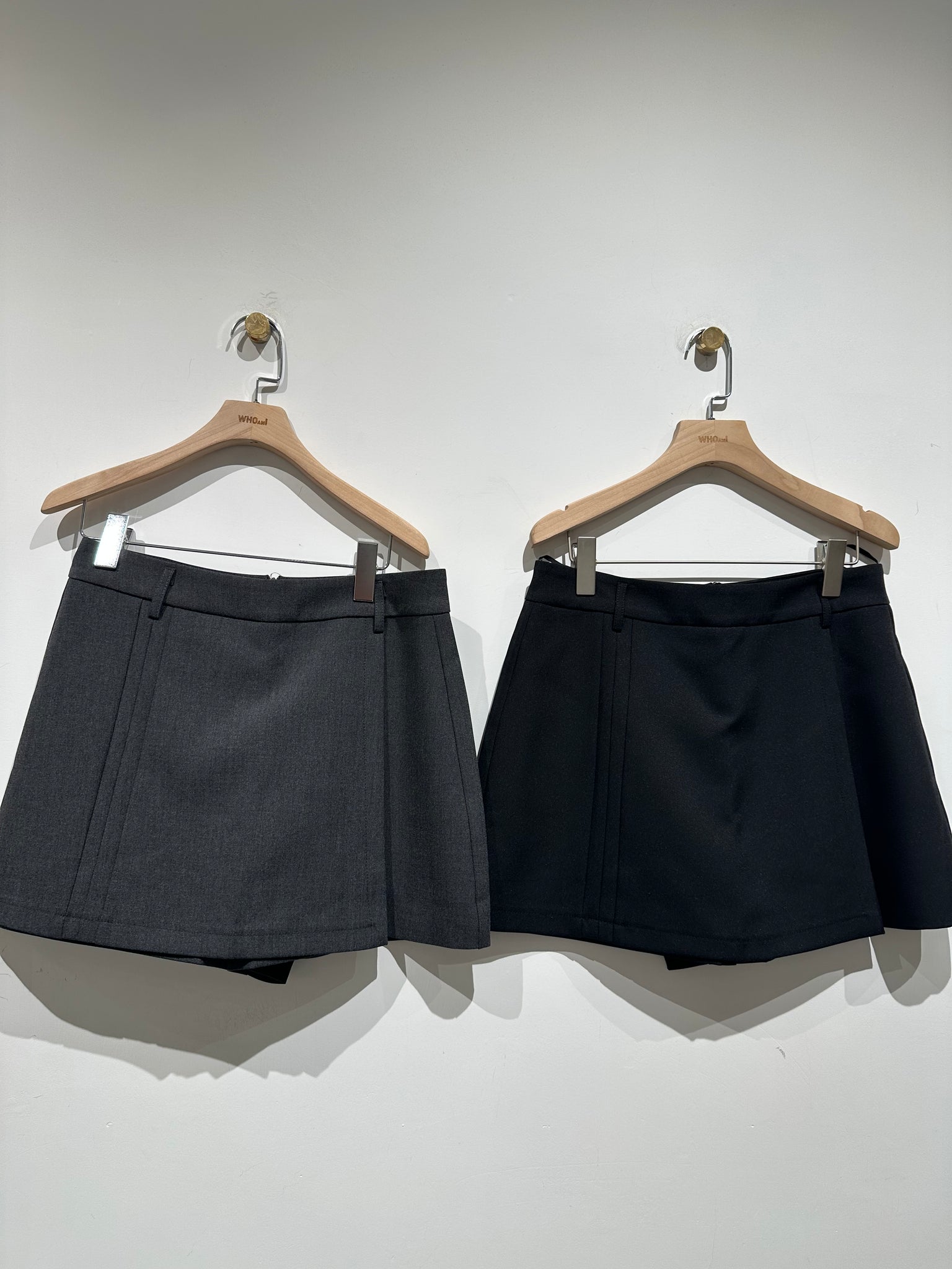 Double Line Skirt Like Shorts