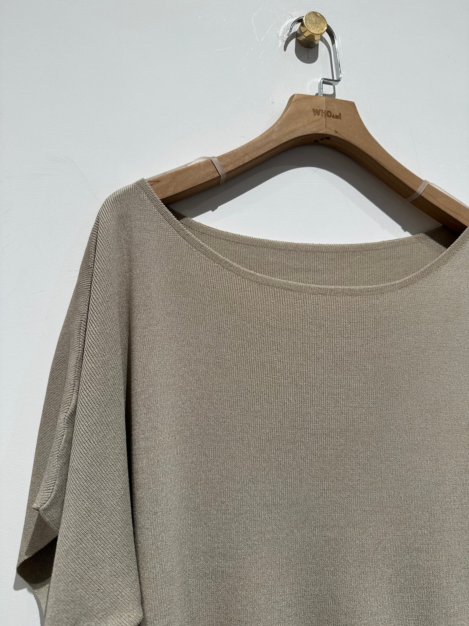 Boat Collar Knit Top (29Apr-1May $298, 之後批發價$368）