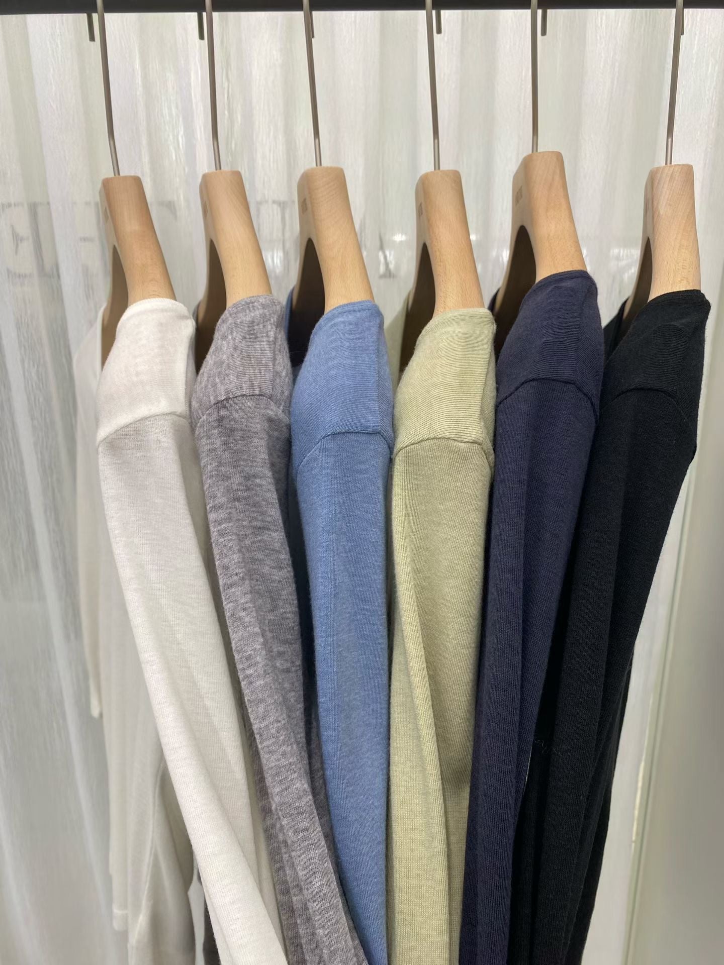 Quality U Neck Basic Tee  (8-10Oct超抵價$268, 之後批發價$298)