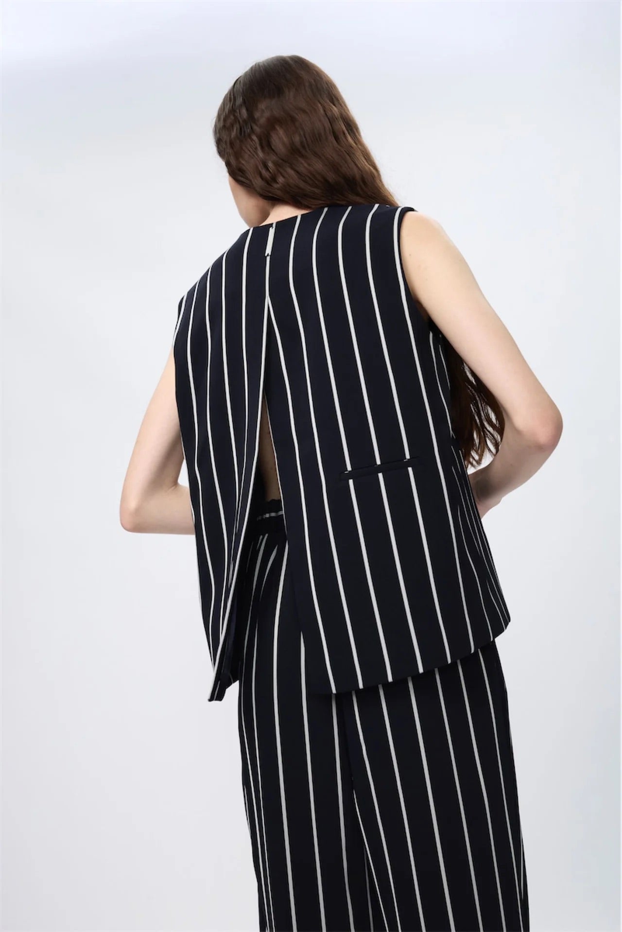 Professional Eyelet Slits Gillet