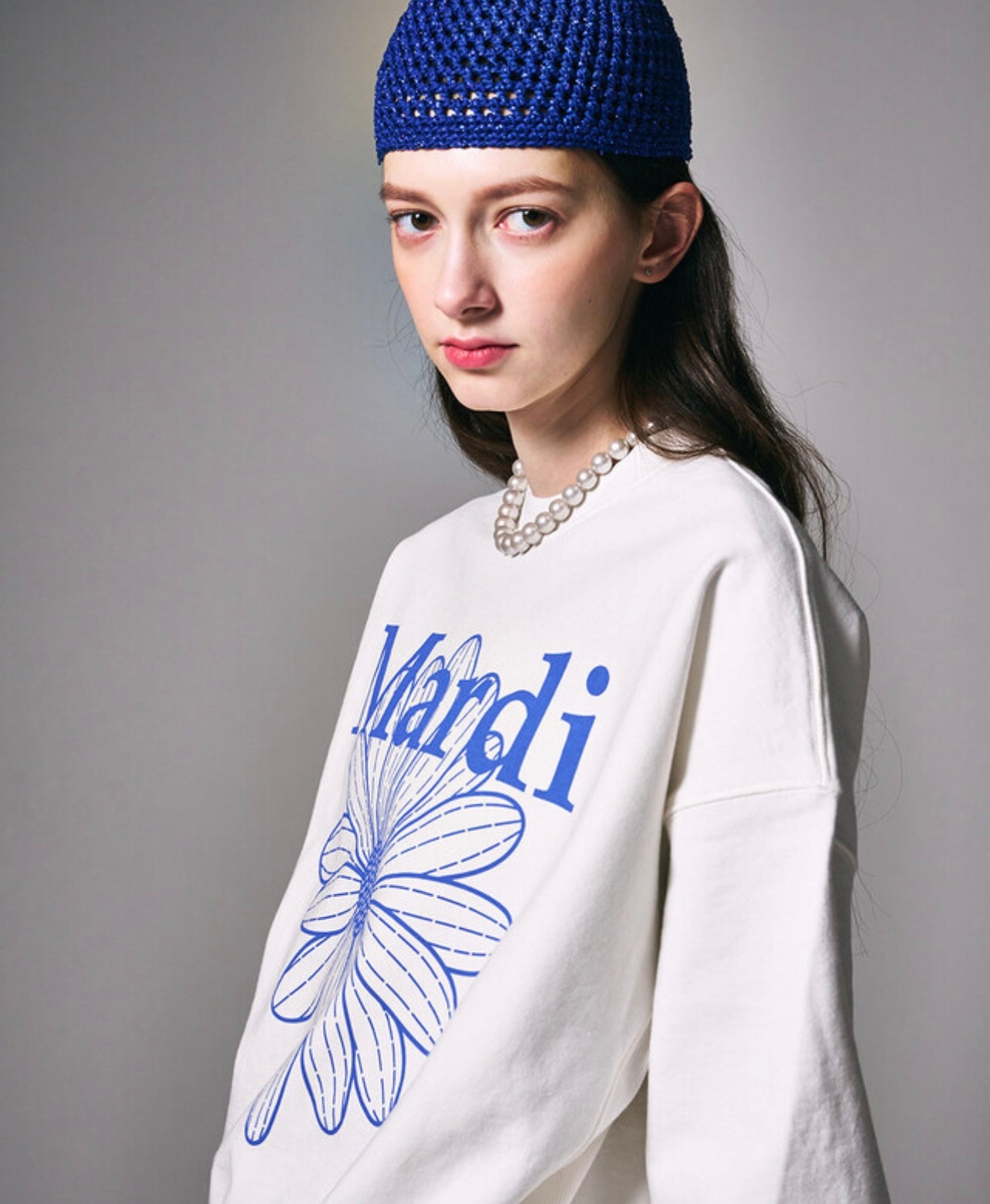 SWEATSHIRT FLOWERMARDI WHITE VIVIDBLUE